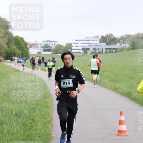 04.05.2025 - 8. Wedeler Halbmarathon Yannick Fuchs http://msf.ph/oto/7824697 04.05.2025 11:11:53 Laufen 814 meine-sportfotos.de