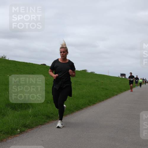 04.05.2025 - 8. Wedeler Halbmarathon Yannick Fuchs http://msf.ph/oto/7824726 04.05.2025 11:53:55 Laufen  meine-sportfotos.de