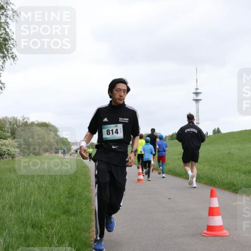 04.05.2025 - 8. Wedeler Halbmarathon Yannick Fuchs http://msf.ph/oto/7824727 04.05.2025 11:11:56 Laufen 814 meine-sportfotos.de