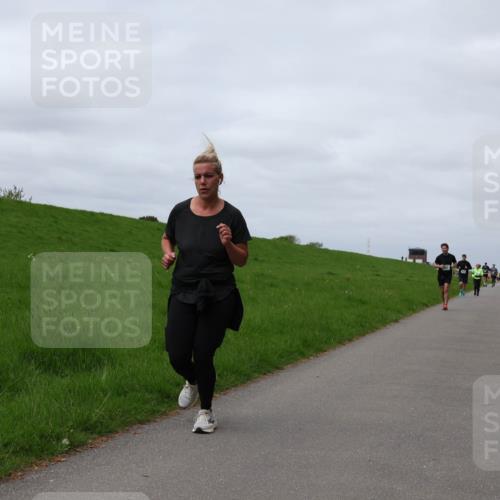 04.05.2025 - 8. Wedeler Halbmarathon Yannick Fuchs http://msf.ph/oto/7824730 04.05.2025 11:53:55 Laufen  meine-sportfotos.de