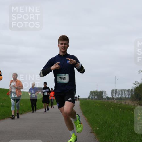 04.05.2025 - 8. Wedeler Halbmarathon Yannick Fuchs http://msf.ph/oto/7824740 04.05.2025 11:31:50 Laufen 540, 830, 761 meine-sportfotos.de