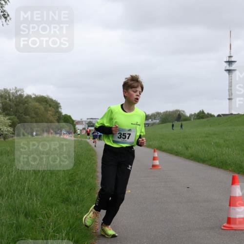 04.05.2025 - 8. Wedeler Halbmarathon Yannick Fuchs http://msf.ph/oto/7824777 04.05.2025 11:12:08 Laufen 357 meine-sportfotos.de