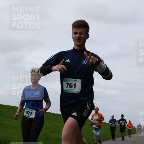 04.05.2025 - 8. Wedeler Halbmarathon Yannick Fuchs http://msf.ph/oto/7824781 04.05.2025 11:31:51 Laufen 972, 761 meine-sportfotos.de