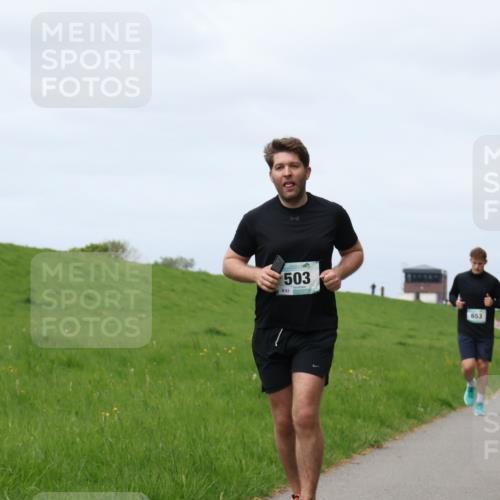 04.05.2025 - 8. Wedeler Halbmarathon Yannick Fuchs http://msf.ph/oto/7824801 04.05.2025 11:54:02 Laufen 503, 653 meine-sportfotos.de