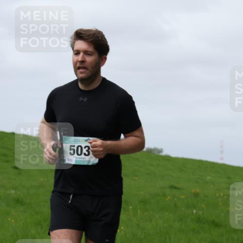 04.05.2025 - 8. Wedeler Halbmarathon Yannick Fuchs http://msf.ph/oto/7824846 04.05.2025 11:54:03 Laufen 503, 63, 653 meine-sportfotos.de