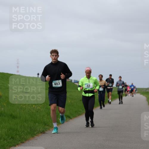 04.05.2025 - 8. Wedeler Halbmarathon Yannick Fuchs http://msf.ph/oto/7824857 04.05.2025 11:54:04 Laufen 653 meine-sportfotos.de