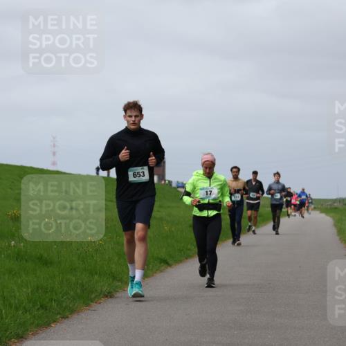 04.05.2025 - 8. Wedeler Halbmarathon Yannick Fuchs http://msf.ph/oto/7824866 04.05.2025 11:54:04 Laufen 653 meine-sportfotos.de