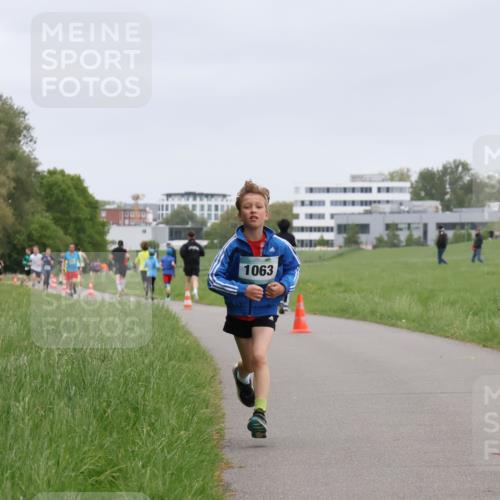 04.05.2025 - 8. Wedeler Halbmarathon Yannick Fuchs http://msf.ph/oto/7824920 04.05.2025 11:12:15 Laufen 1063 meine-sportfotos.de