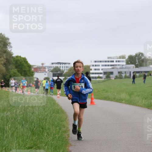 04.05.2025 - 8. Wedeler Halbmarathon Yannick Fuchs http://msf.ph/oto/7824933 04.05.2025 11:12:15 Laufen  meine-sportfotos.de