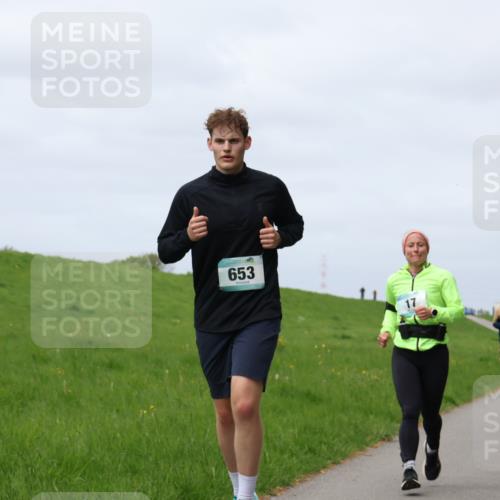 04.05.2025 - 8. Wedeler Halbmarathon Yannick Fuchs http://msf.ph/oto/7824940 04.05.2025 11:54:08 Laufen 653 meine-sportfotos.de