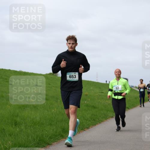 04.05.2025 - 8. Wedeler Halbmarathon Yannick Fuchs http://msf.ph/oto/7824946 04.05.2025 11:54:08 Laufen 653 meine-sportfotos.de