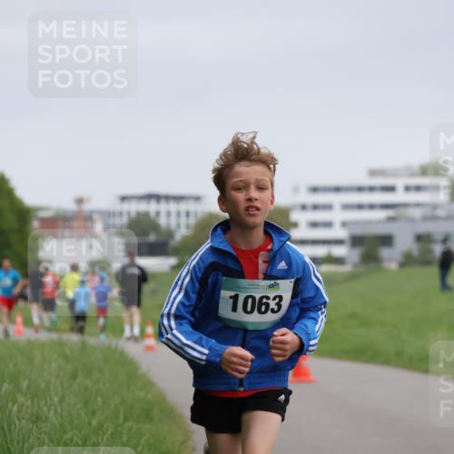 04.05.2025 - 8. Wedeler Halbmarathon Yannick Fuchs http://msf.ph/oto/7824955 04.05.2025 11:12:16 Laufen 1063 meine-sportfotos.de