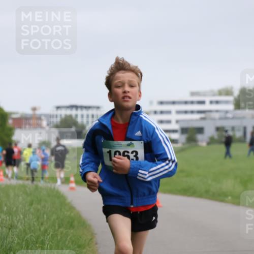 04.05.2025 - 8. Wedeler Halbmarathon Yannick Fuchs http://msf.ph/oto/7824972 04.05.2025 11:12:16 Laufen 1953 meine-sportfotos.de
