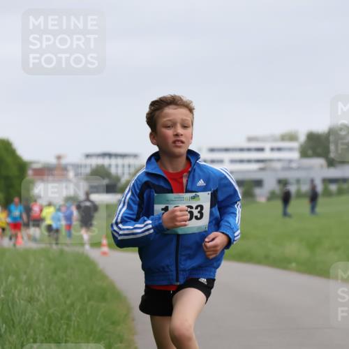 04.05.2025 - 8. Wedeler Halbmarathon Yannick Fuchs http://msf.ph/oto/7824989 04.05.2025 11:12:17 Laufen 6, 53 meine-sportfotos.de