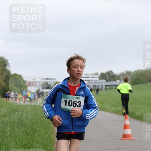 04.05.2025 - 8. Wedeler Halbmarathon Yannick Fuchs http://msf.ph/oto/7824994 04.05.2025 11:12:17 Laufen 1063 meine-sportfotos.de
