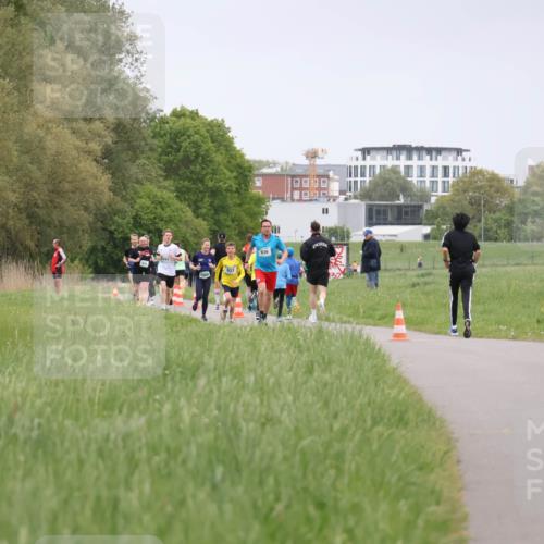 04.05.2025 - 8. Wedeler Halbmarathon Yannick Fuchs http://msf.ph/oto/7825017 04.05.2025 11:12:19 Laufen 936 meine-sportfotos.de