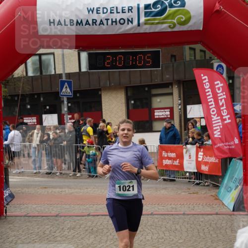 04.05.2025 - 8. Wedeler Halbmarathon Felixshl http://msf.ph/oto/7825062 04.05.2025 12:01:03 Ziel 249, 506, 1021 meine-sportfotos.de