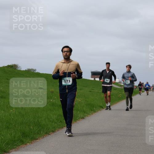 04.05.2025 - 8. Wedeler Halbmarathon Yannick Fuchs http://msf.ph/oto/7825071 04.05.2025 11:54:16 Laufen 173, 809, 992 meine-sportfotos.de