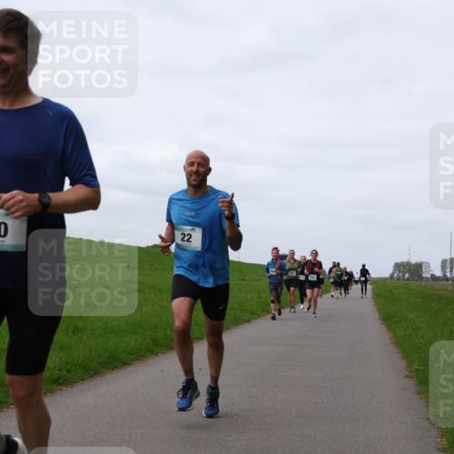04.05.2025 - 8. Wedeler Halbmarathon Yannick Fuchs http://msf.ph/oto/7825075 04.05.2025 11:32:06 Laufen 10, 22 meine-sportfotos.de