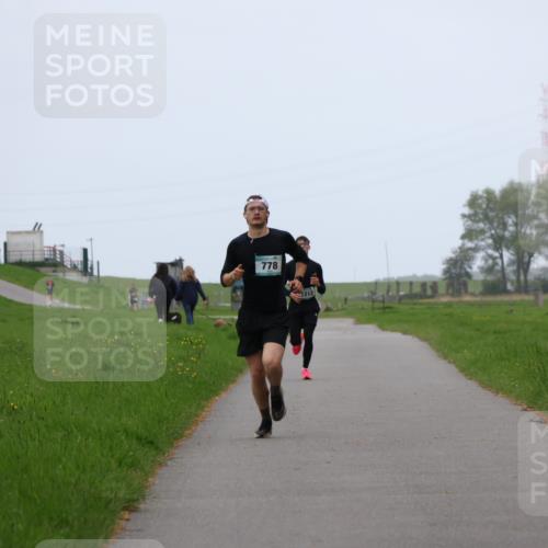04.05.2025 - 8. Wedeler Halbmarathon Yannick Fuchs http://msf.ph/oto/7825076 04.05.2025 11:12:32 Laufen 778, 1212, 14 meine-sportfotos.de