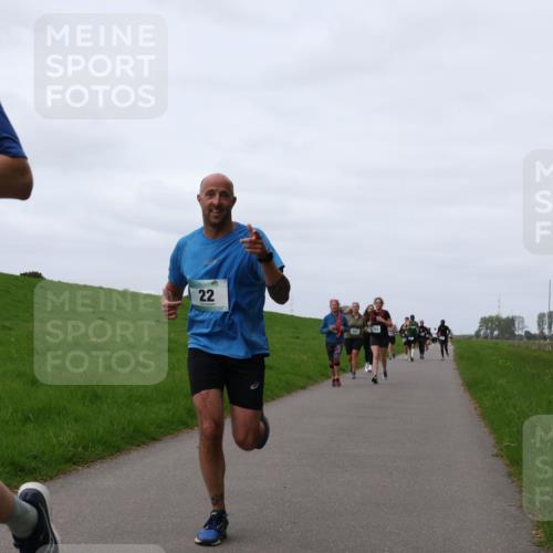 04.05.2025 - 8. Wedeler Halbmarathon Yannick Fuchs http://msf.ph/oto/7825087 04.05.2025 11:32:06 Laufen  meine-sportfotos.de