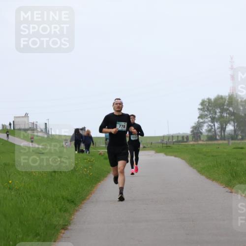 04.05.2025 - 8. Wedeler Halbmarathon Yannick Fuchs http://msf.ph/oto/7825089 04.05.2025 11:12:32 Laufen 778, 1212 meine-sportfotos.de