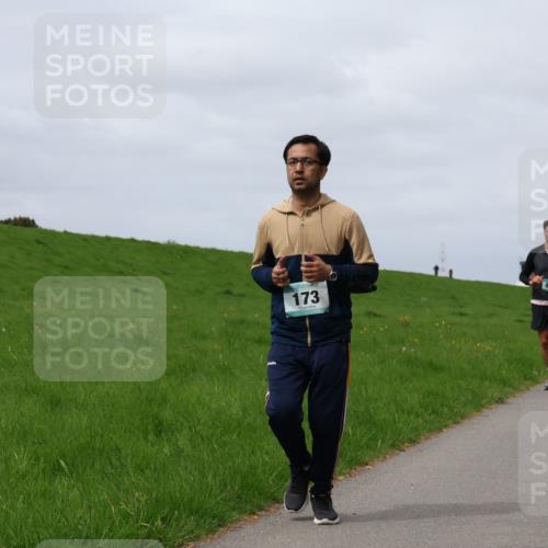 04.05.2025 - 8. Wedeler Halbmarathon Yannick Fuchs http://msf.ph/oto/7825096 04.05.2025 11:54:17 Laufen 173, 809, 992 meine-sportfotos.de