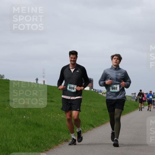 04.05.2025 - 8. Wedeler Halbmarathon Yannick Fuchs http://msf.ph/oto/7825118 04.05.2025 11:54:19 Laufen 992, 809 meine-sportfotos.de