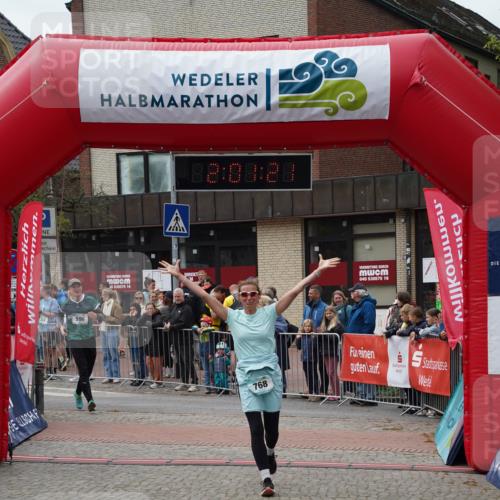 04.05.2025 - 8. Wedeler Halbmarathon Felixshl http://msf.ph/oto/7825131 04.05.2025 12:01:19 Ziel 596, 768 meine-sportfotos.de