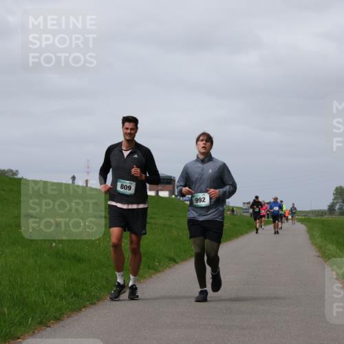 04.05.2025 - 8. Wedeler Halbmarathon Yannick Fuchs http://msf.ph/oto/7825140 04.05.2025 11:54:20 Laufen 809, 992 meine-sportfotos.de