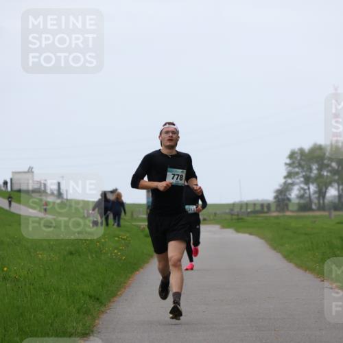 04.05.2025 - 8. Wedeler Halbmarathon Yannick Fuchs http://msf.ph/oto/7825146 04.05.2025 11:12:35 Laufen 778, 1212 meine-sportfotos.de