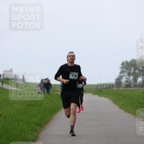 04.05.2025 - 8. Wedeler Halbmarathon Yannick Fuchs http://msf.ph/oto/7825150 04.05.2025 11:12:35 Laufen 778, 1414 meine-sportfotos.de