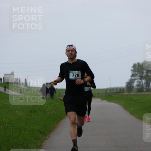 04.05.2025 - 8. Wedeler Halbmarathon Yannick Fuchs http://msf.ph/oto/7825160 04.05.2025 11:12:36 Laufen 778, 1212 meine-sportfotos.de