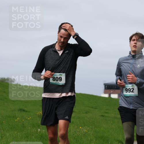 04.05.2025 - 8. Wedeler Halbmarathon Yannick Fuchs http://msf.ph/oto/7825162 04.05.2025 11:54:21 Laufen 809, 992 meine-sportfotos.de