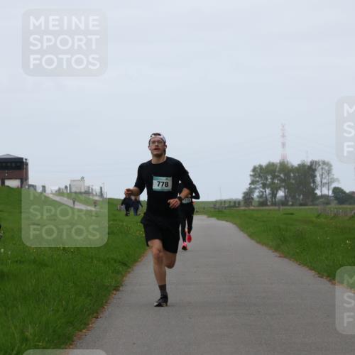 04.05.2025 - 8. Wedeler Halbmarathon Yannick Fuchs http://msf.ph/oto/7825187 04.05.2025 11:12:37 Laufen 778, 212 meine-sportfotos.de