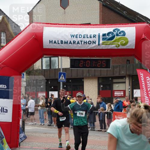 04.05.2025 - 8. Wedeler Halbmarathon Felixshl http://msf.ph/oto/7825211 04.05.2025 12:01:23 Ziel 596, 768, 1148 meine-sportfotos.de