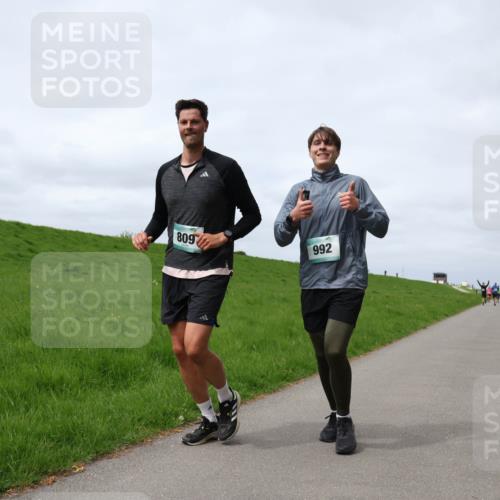 04.05.2025 - 8. Wedeler Halbmarathon Yannick Fuchs http://msf.ph/oto/7825212 04.05.2025 11:54:24 Laufen 809, 992 meine-sportfotos.de