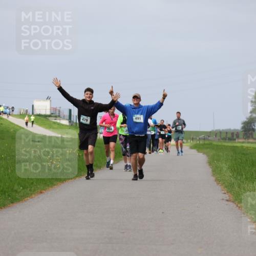 04.05.2025 - 8. Wedeler Halbmarathon Yannick Fuchs http://msf.ph/oto/7825229 04.05.2025 11:54:27 Laufen 479, 491 meine-sportfotos.de