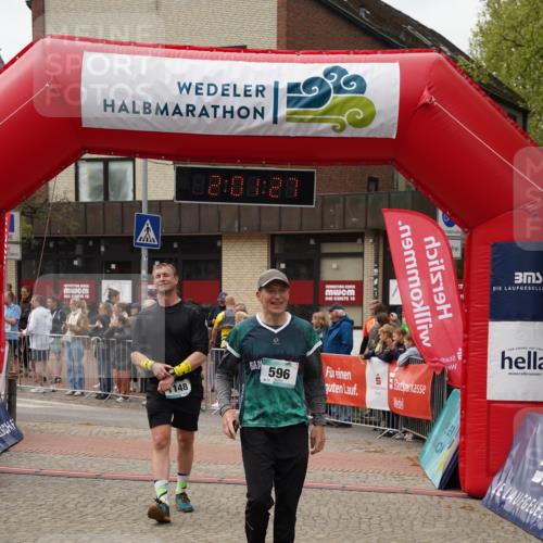 04.05.2025 - 8. Wedeler Halbmarathon Felixshl http://msf.ph/oto/7825261 04.05.2025 12:01:25 Ziel 596, 768, 1110, 1148 meine-sportfotos.de