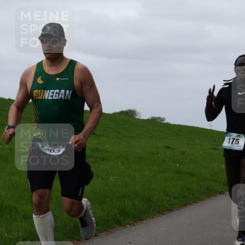 04.05.2025 - 8. Wedeler Halbmarathon Yannick Fuchs http://msf.ph/oto/7825298 04.05.2025 11:32:17 Laufen 603, 175, 871, 187 meine-sportfotos.de