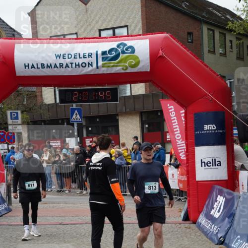 04.05.2025 - 8. Wedeler Halbmarathon Felixshl http://msf.ph/oto/7825359 04.05.2025 12:01:43 Ziel 428, 813 meine-sportfotos.de