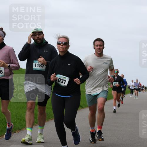 04.05.2025 - 8. Wedeler Halbmarathon Yannick Fuchs http://msf.ph/oto/7825407 04.05.2025 11:32:21 Laufen 1187, 1186, 031, 455 meine-sportfotos.de