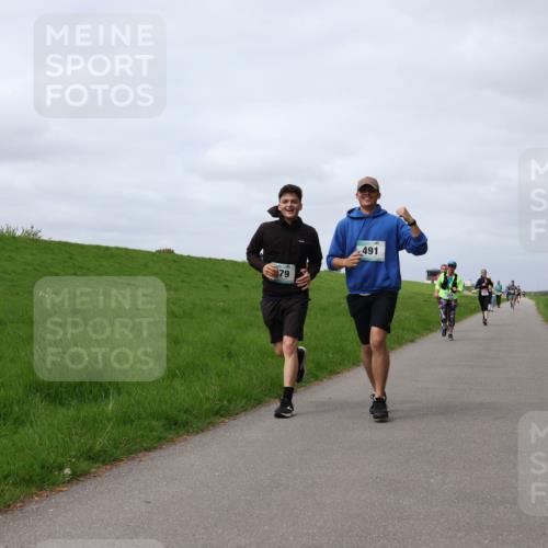 04.05.2025 - 8. Wedeler Halbmarathon Yannick Fuchs http://msf.ph/oto/7825409 04.05.2025 11:54:43 Laufen 79, 491 meine-sportfotos.de