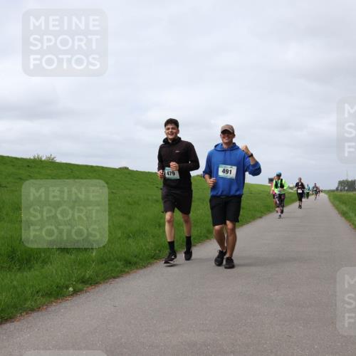 04.05.2025 - 8. Wedeler Halbmarathon Yannick Fuchs http://msf.ph/oto/7825419 04.05.2025 11:54:43 Laufen 479, 491 meine-sportfotos.de