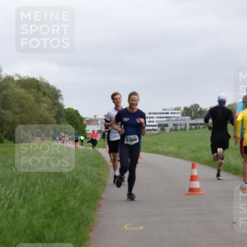 04.05.2025 - 8. Wedeler Halbmarathon Yannick Fuchs http://msf.ph/oto/7825420 04.05.2025 11:12:48 Laufen 1058 meine-sportfotos.de