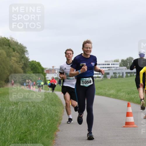04.05.2025 - 8. Wedeler Halbmarathon Yannick Fuchs http://msf.ph/oto/7825422 04.05.2025 11:12:48 Laufen 1058 meine-sportfotos.de