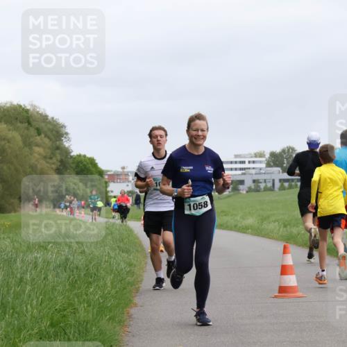 04.05.2025 - 8. Wedeler Halbmarathon Yannick Fuchs http://msf.ph/oto/7825429 04.05.2025 11:12:49 Laufen 20, 1058 meine-sportfotos.de
