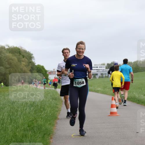 04.05.2025 - 8. Wedeler Halbmarathon Yannick Fuchs http://msf.ph/oto/7825477 04.05.2025 11:12:49 Laufen 20, 1058 meine-sportfotos.de