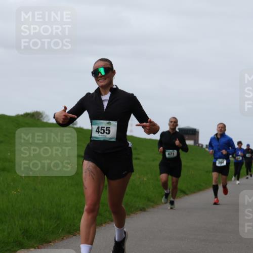 04.05.2025 - 8. Wedeler Halbmarathon Yannick Fuchs http://msf.ph/oto/7825501 04.05.2025 11:32:26 Laufen 455, 471 meine-sportfotos.de
