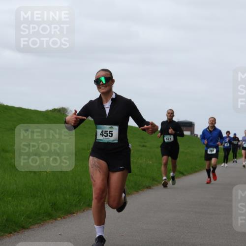 04.05.2025 - 8. Wedeler Halbmarathon Yannick Fuchs http://msf.ph/oto/7825506 04.05.2025 11:32:26 Laufen 455, 471 meine-sportfotos.de